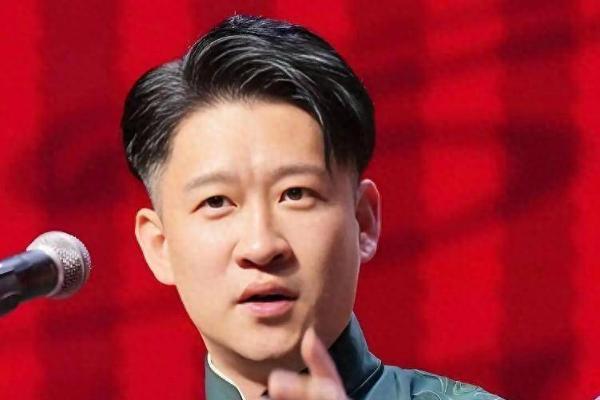 曹云金再次惊艳全网，离婚六年的他依旧闪耀，唐菀是否后悔当初选择？