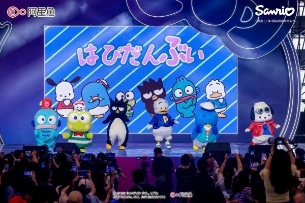 2025三丽鸥嗨翻节狂欢再启，超2万人奔赴这场夏日音乐派对！