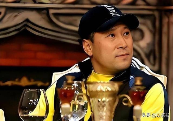 他曾培养92个世界冠军，卸任后去国外种榴莲成富商，如今子承父业
