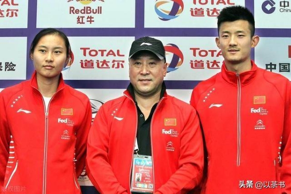 他曾培养92个世界冠军，卸任后去国外种榴莲成富商，如今子承父业