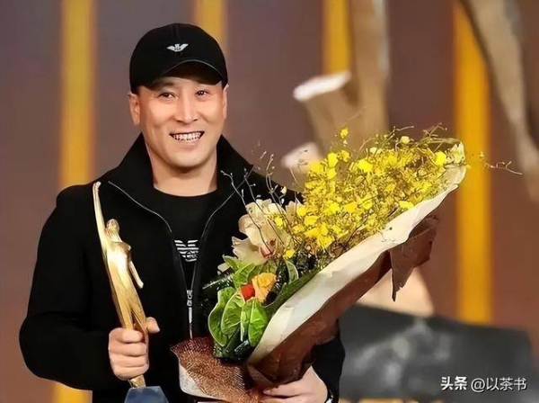 他曾培养92个世界冠军，卸任后去国外种榴莲成富商，如今子承父业