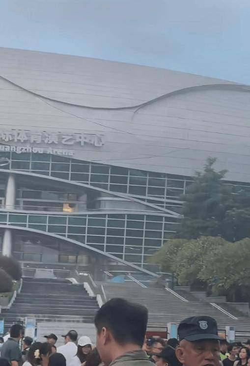 林峯道歉了！救援人员赶到现场