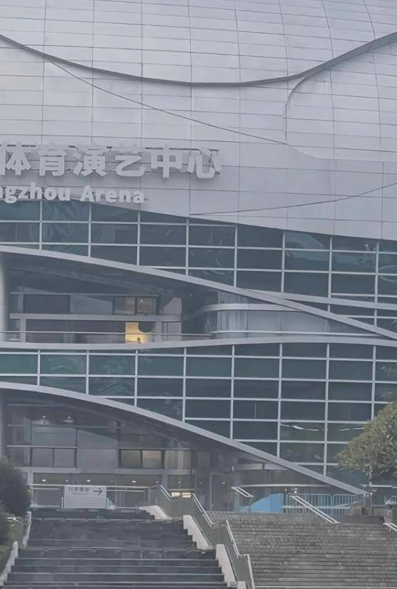 林峯道歉了！救援人员赶到现场