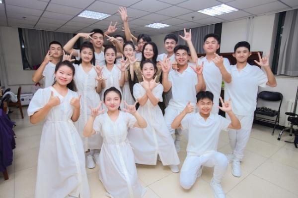 宁静致远助力无声合唱团 致敬每一个无声却滚烫的灵魂