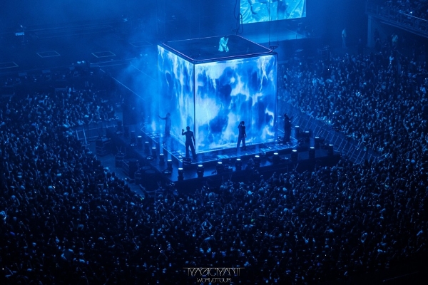 王嘉尔《MAGICMAN2》世界巡演曼谷首演 呈现电影级音乐盛宴