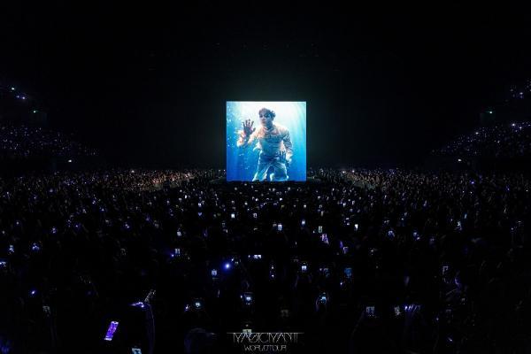 王嘉尔《MAGICMAN2》世界巡演曼谷首演 呈现电影级音乐盛宴