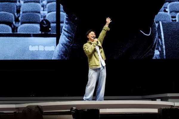 陈奕迅自曝患精神类疾病，心跳失控、打冷颤，来自巡演压力药未停