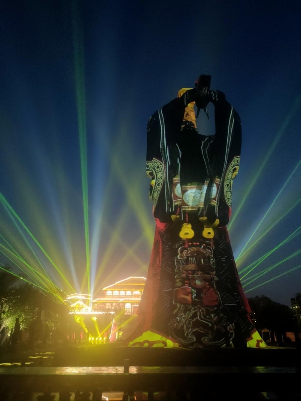 《一梦秦皇》实景演出于秦皇求仙入海处盛大上演