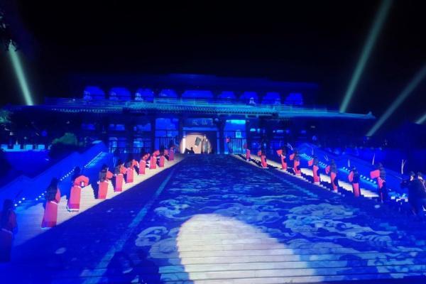 《一梦秦皇》实景演出于秦皇求仙入海处盛大上演