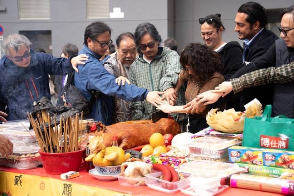 何超Iman武训9个月《拾荒法师2》开机 监制陈子聪：港产武打片新高度