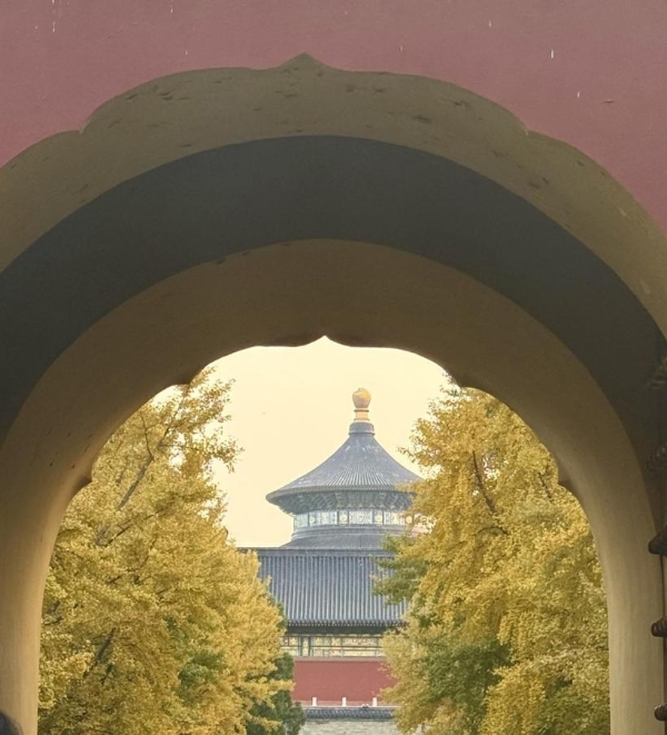 《书画里的中国》第三季：庞啸晨天坛写生中的古今对话与精神皈依