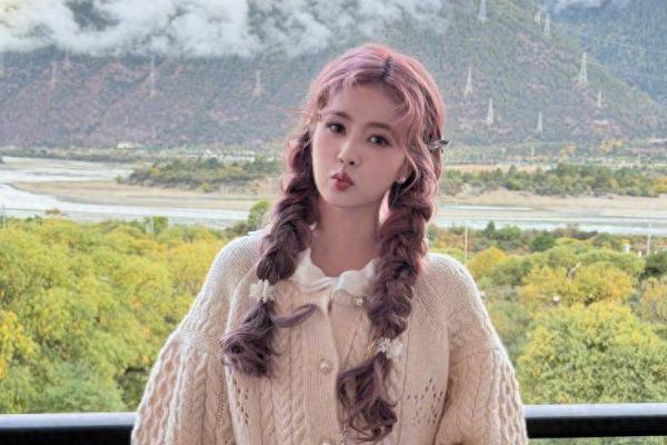 白鹿《跑男》天路篇路透爆火！《中文桃李》《恰逢雨连天》