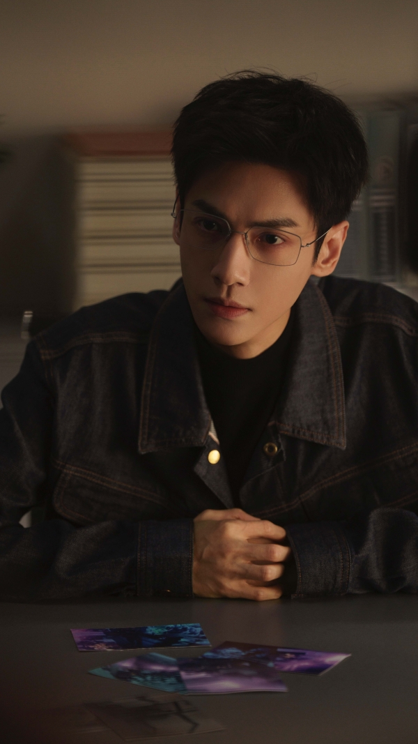 罗云熙再次挑战法医 《剥茧》12月29日全网高能开播