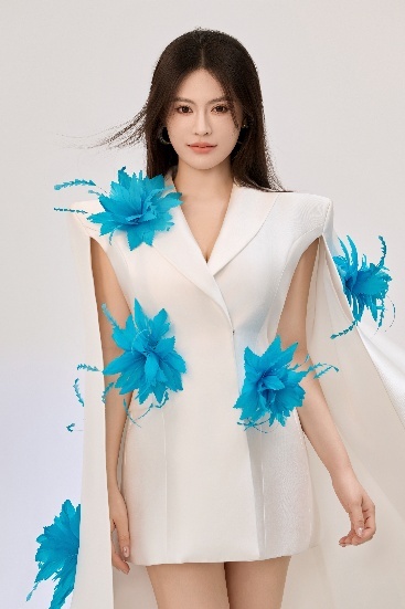 陈佳妮《时候》舞台震撼全场，逆袭绽放展现国家级新人实力！