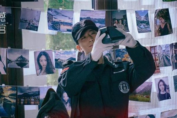 窦骁领衔主演《超感迷宫》开播 高智疯批角色正邪莫辨