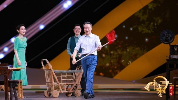 十年春雨，诗润万家：《中国诗词大会》在快时代守护“慢文化”