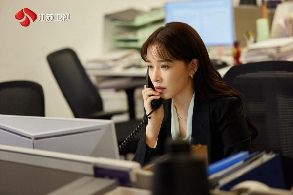 《夜色正浓》1月29日登江苏卫视开播 江疏影、佟大为携手演绎情感纠葛