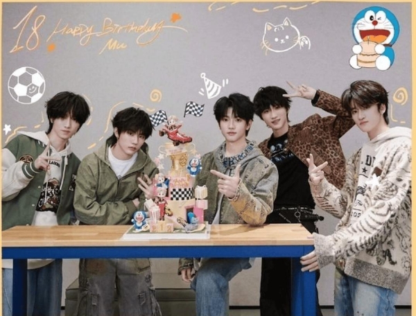 微博之夜官宣阵容：顶流齐聚，这波是“神仙打架”还是“内卷天花板”？