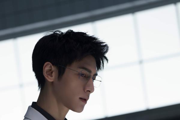 《剥茧》高口碑落幕，罗云熙携《魅影神捕》续写进阶之路