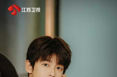 《年少有为》2月12日江苏卫视开播 彭昱畅林允邀你过个欢乐年