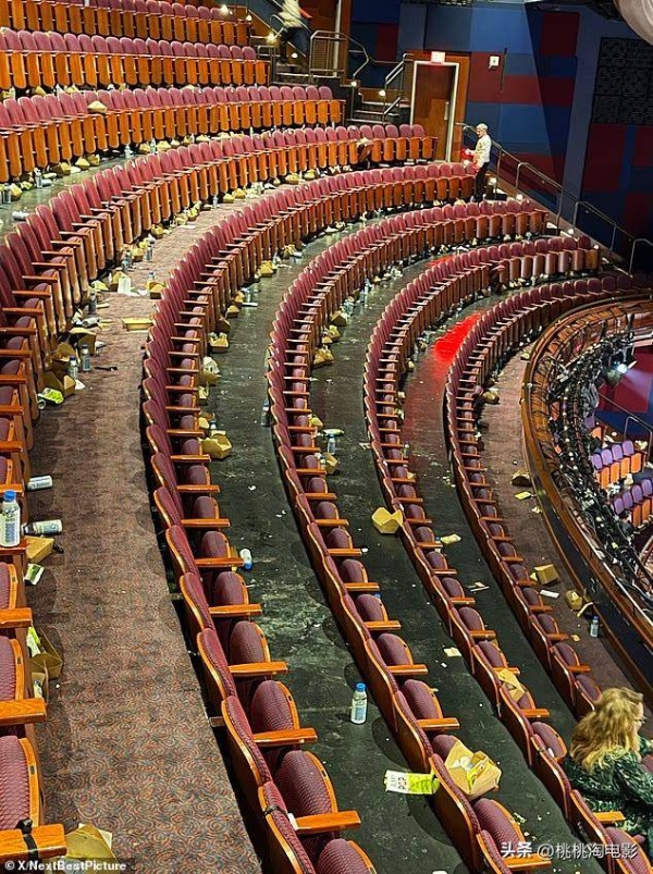 嘴上喊环保，脚下全是垃圾：奥斯卡散场这一幕，太难看了