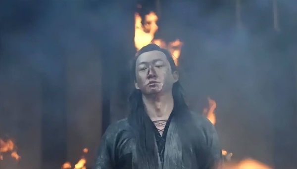 脱口秀演员曝王阳杀青宴被执行导演指着鼻子骂