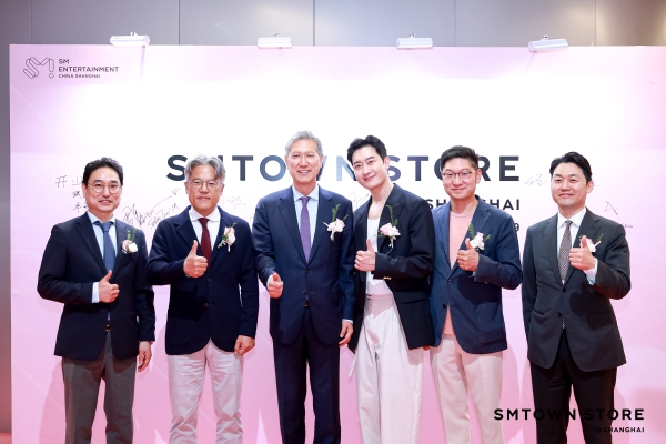 引领音乐产业新风尚，SMTOWN STORE上海店正式亮相