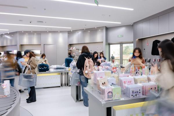引领音乐产业新风尚，SMTOWN STORE上海店正式亮相