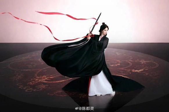 陈都灵黑红古装杀疯全网！撕碎白月光标签，这才是权谋女主该有的风骨