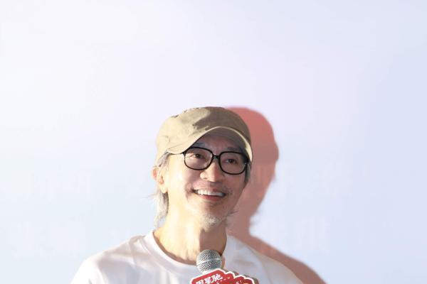 满载欢笑与感动！《功夫女足》深圳路演周星驰谈文化自信