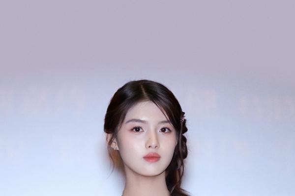 满载欢笑与感动！《功夫女足》深圳路演周星驰谈文化自信