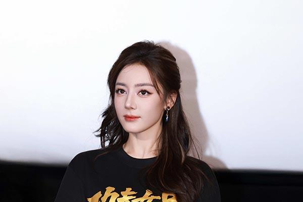 周星驰《功夫女足》曝新后告片及海报 中国功夫踢出血性