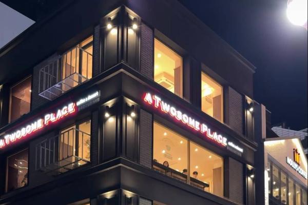 自信绽放海外舞台！8岁中国儿童雪儿弘大路演即兴热舞燃爆全场