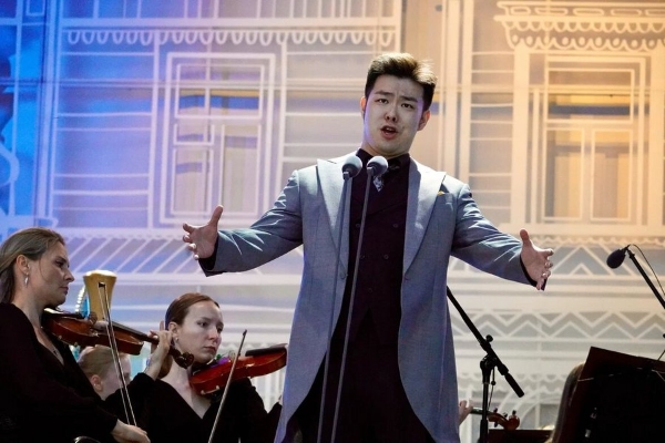 两度踏上俄顶级古典音乐舞台 中国青年歌唱家圆满完成柴可夫斯基国际青年音乐节之旅