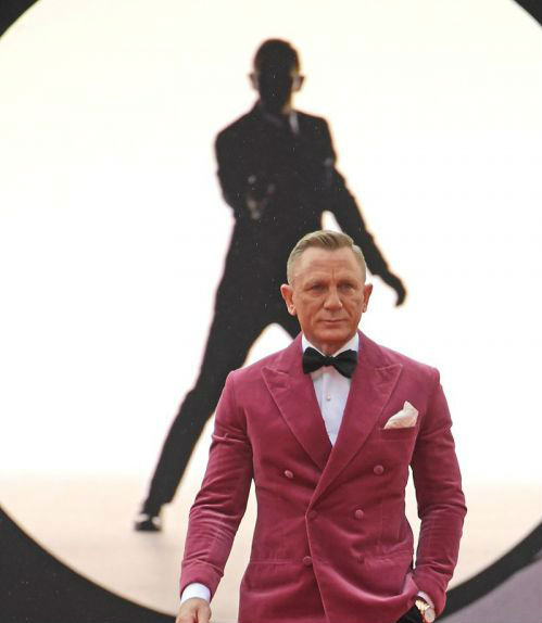 电影《007：无暇赴死》举行全球首映礼 威廉王子夫妇盛装出席