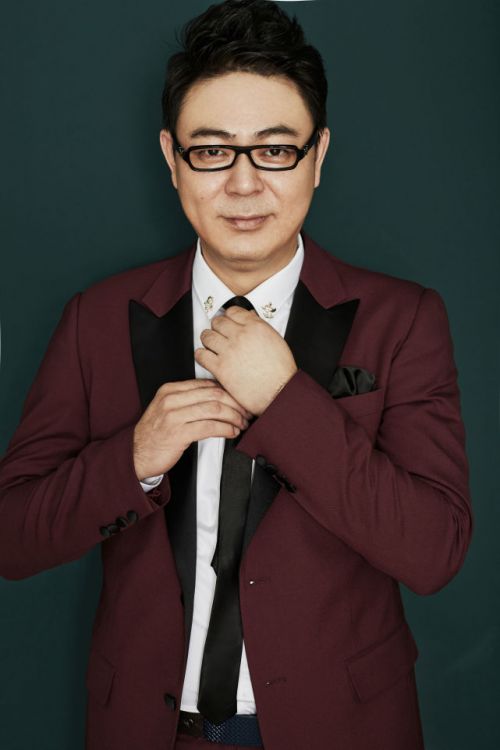 电影《爸爸妈妈别离开我》在上海开机 著名导演杨真执导