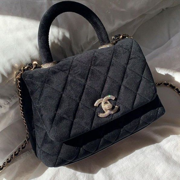 时髦悄悄话：CHANEL、迪奥还是LV...？10款『经典黑精品名牌包清单』，永不过时选这款