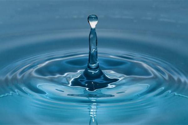 你真的了解水吗？东京大学科学家带你了解水的两个状态：正水与仲水