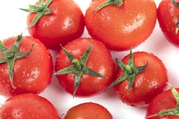 科学家通过基因编辑，培育出富含维生素D的“超级西红柿”