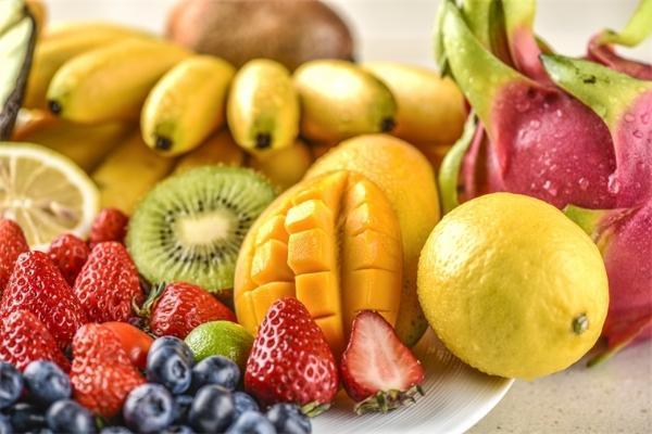 如何食疗抗抑郁？科学家证实：多吃水果消除负面情绪，但这种食物要少吃