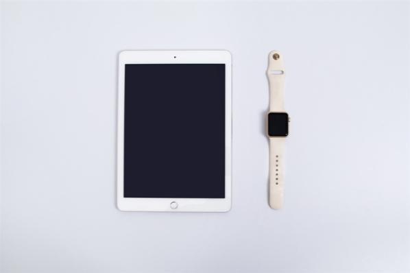 全系或取消耳机孔！第10代iPad渲染图曝光，网友：这也是为了环保？