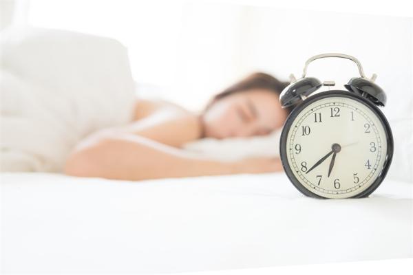 专家建议：年轻人不要跟风4小时睡眠法