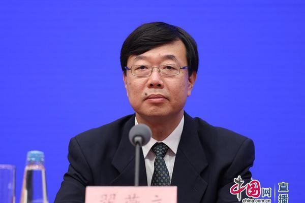 人力资源社会保障部：落实取消灵活就业人员在就业地参保的户籍限制