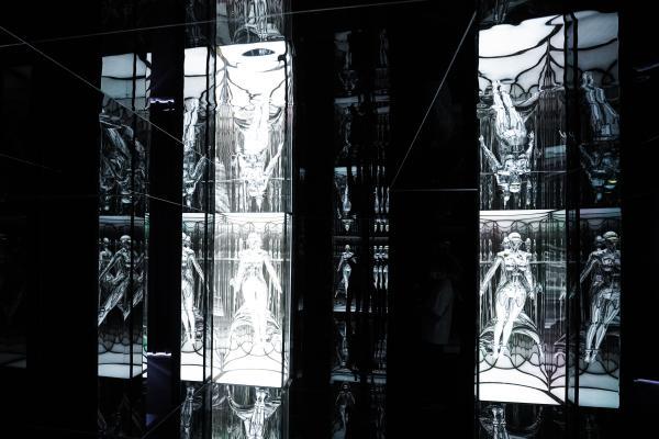 空山基中国西南首展登录成都！京基智农激活第二增长曲线