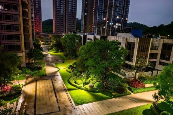 万科物业“太阳钟”技术入选2025美丽中国•绿色空间使用者年鉴