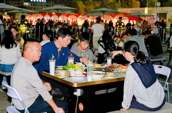 品烟火兴国兴消费动能 2025 兴国 “四星望月” 美食嘉年华圆满落幕