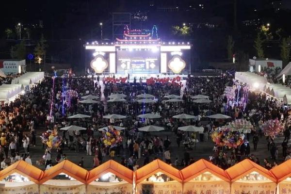 品烟火兴国兴消费动能 2025 兴国 “四星望月” 美食嘉年华圆满落幕