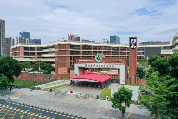 “活力深圳·宜居未来”深圳好房全国巡展成都站落幕，深铁现场成交4套