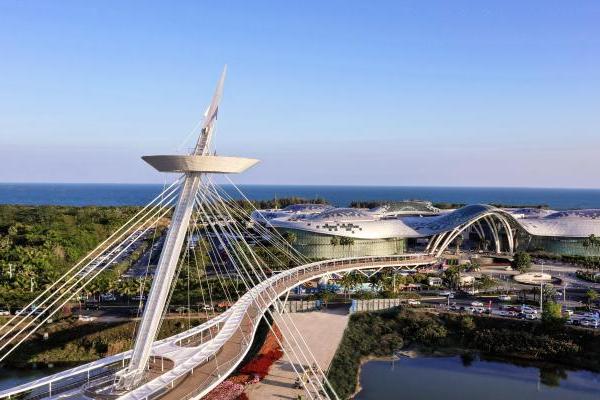  迎海南封关历史机遇，中免集团以创新生态引领全球消费新潮流 