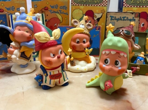 泡泡玛特2025年营收371.2亿 LABUBU家族营收首破百亿